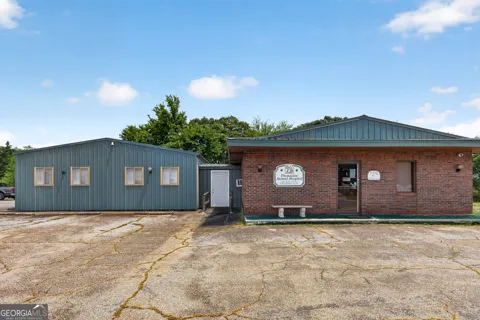 1412 Highway 19 North