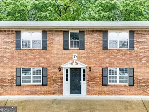 3665 Chestnut DR