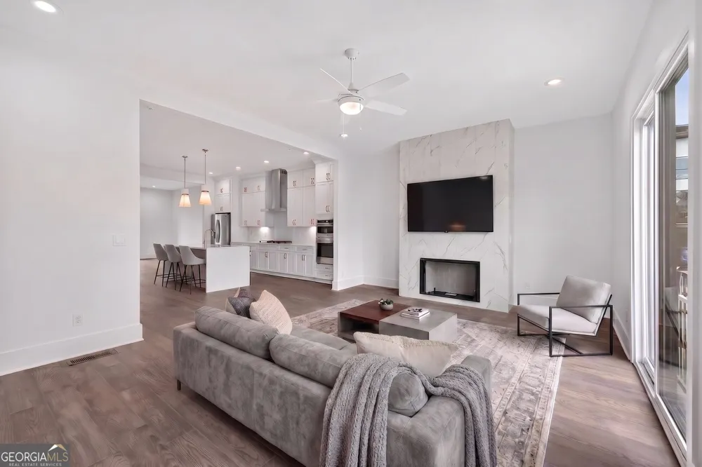 432 Cedar Dust DR Decatur, GA 30030