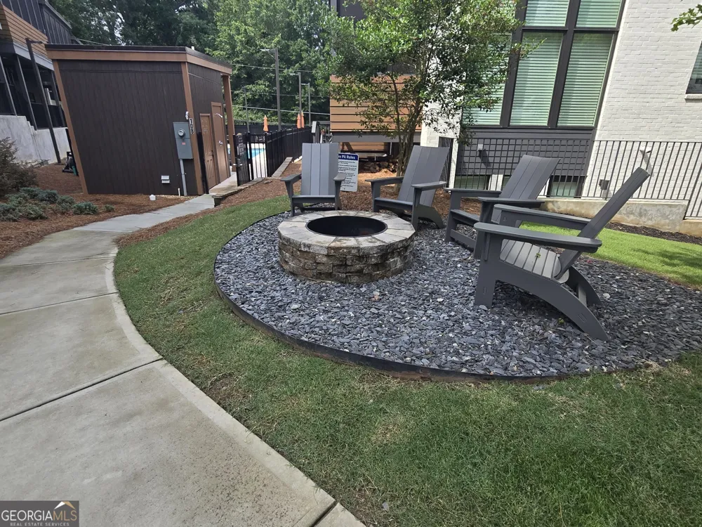 432 Cedar Dust DR Decatur, GA 30030