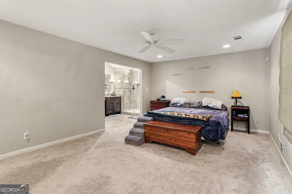 4098 Happy Valley CIR Newnan, GA 30263