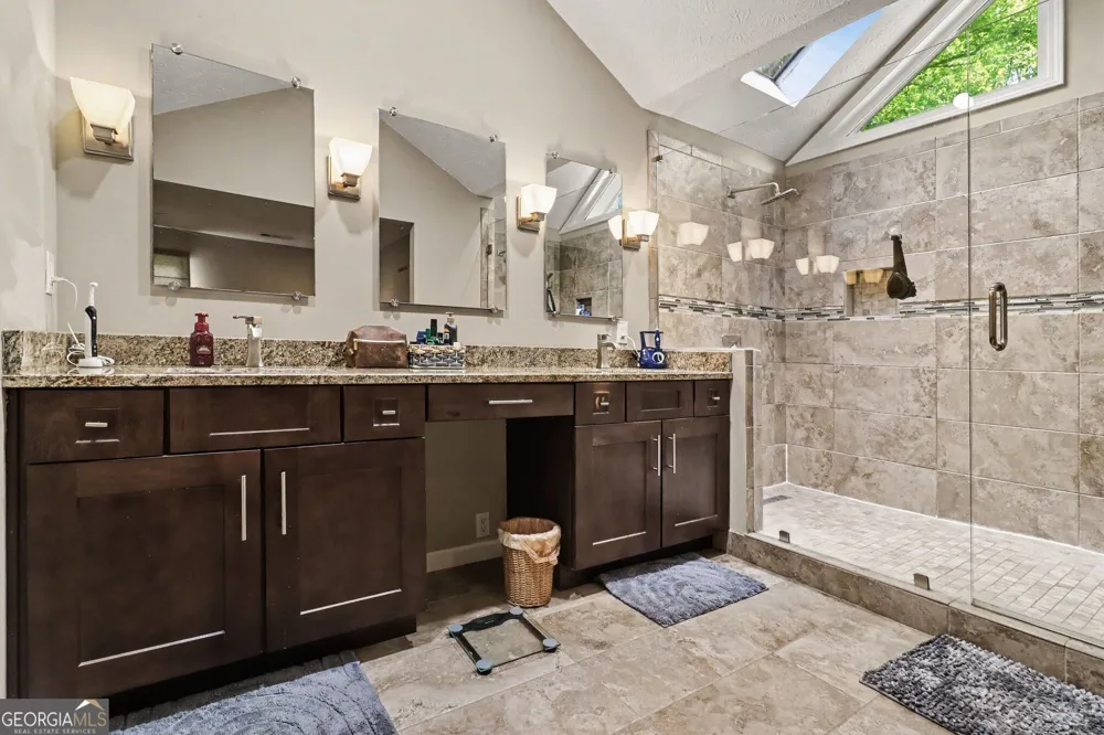 4098 Happy Valley CIR Newnan, GA 30263