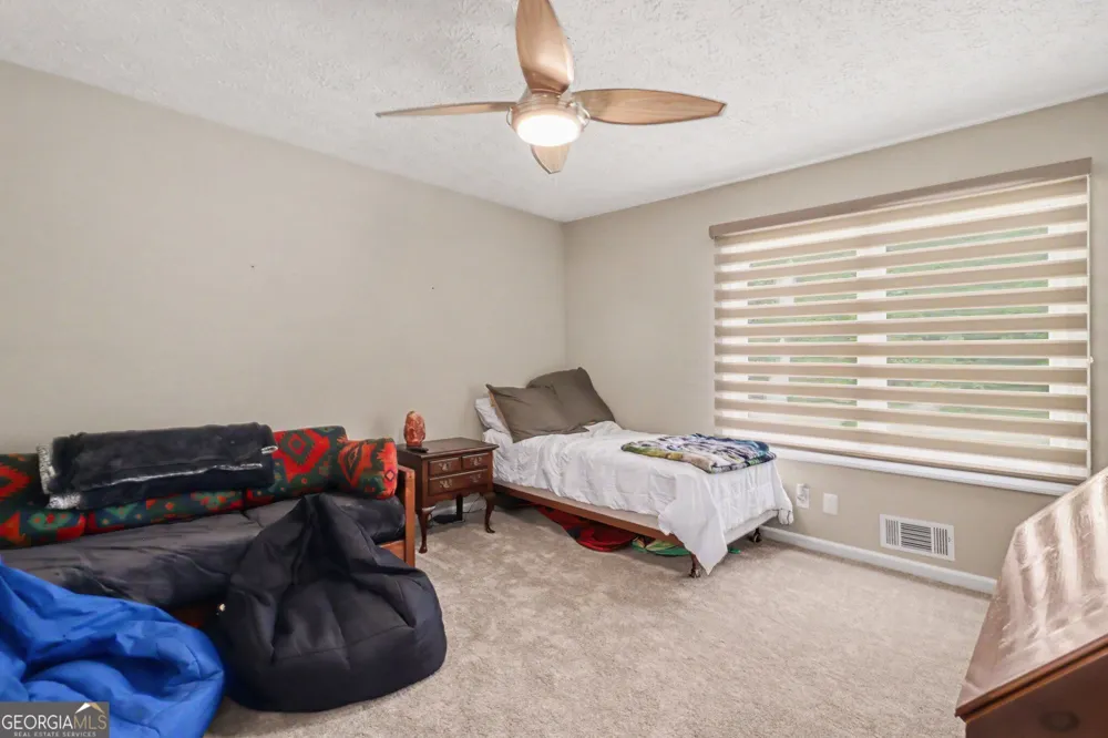4098 Happy Valley CIR Newnan, GA 30263