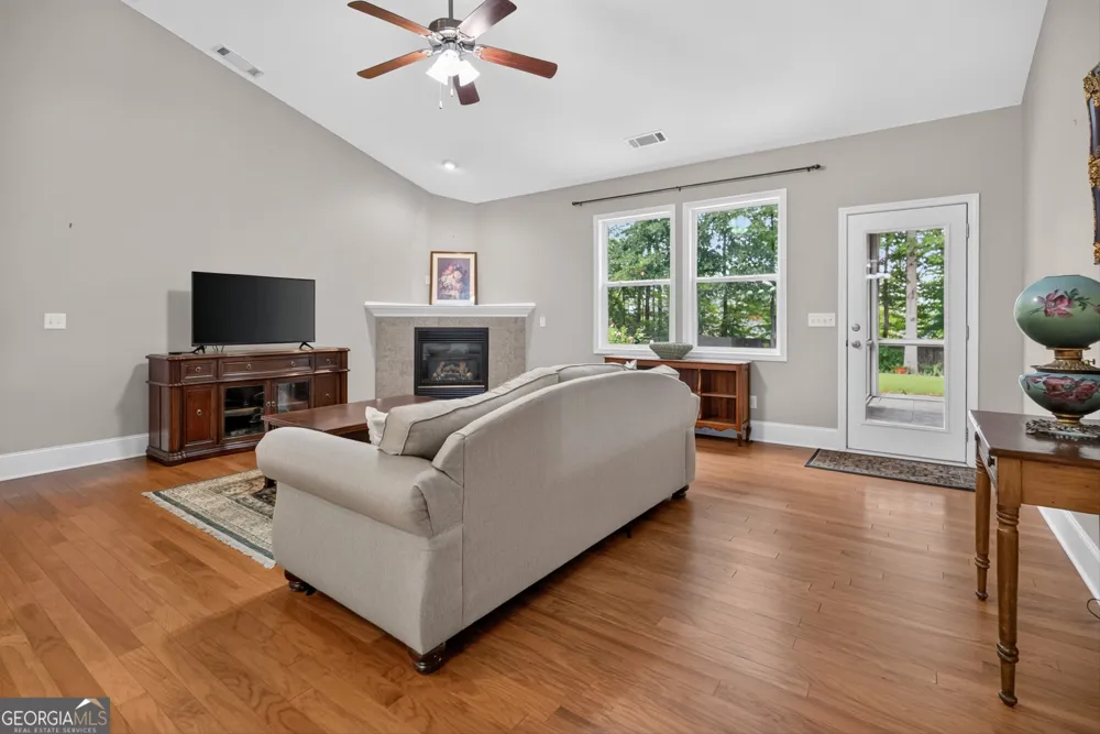 155 Savannah DR Senoia, GA 30276
