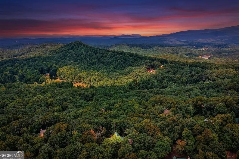 462 Ranch Mountain DR Dahlonega, GA 30533