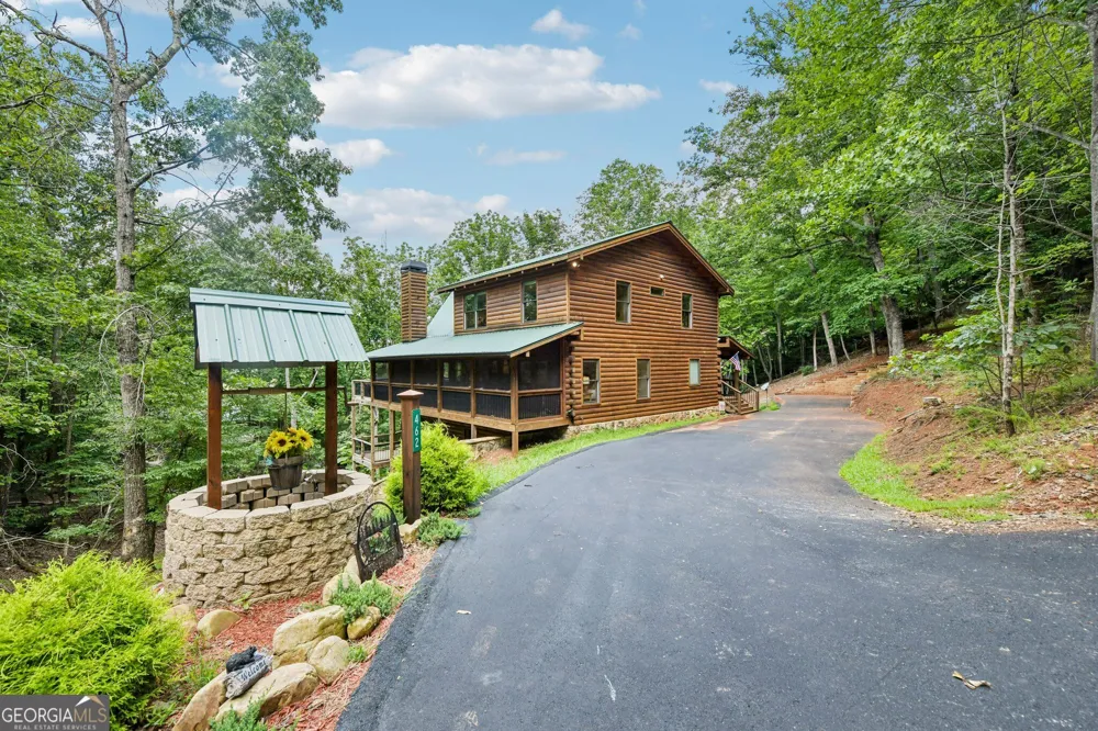 462 Ranch Mountain DR Dahlonega, GA 30533