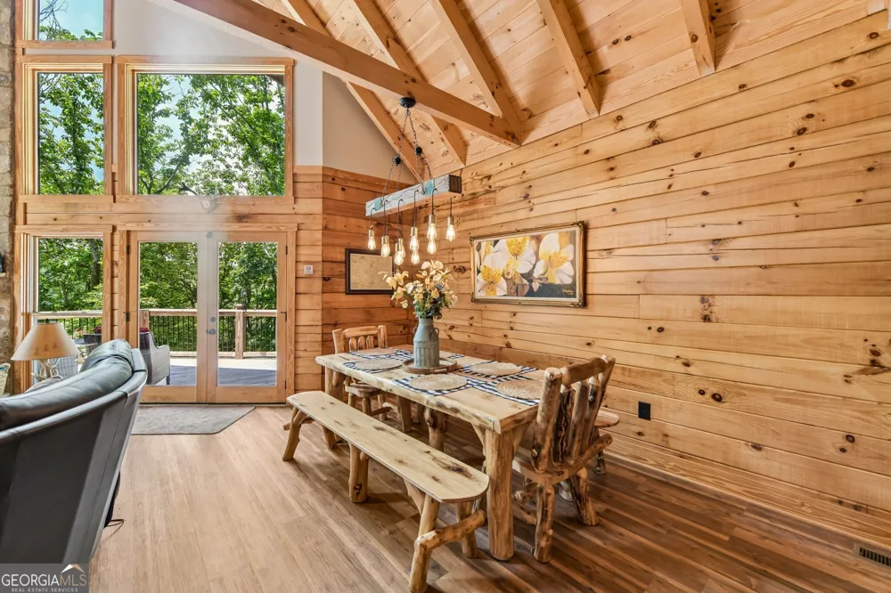 462 Ranch Mountain DR Dahlonega, GA 30533