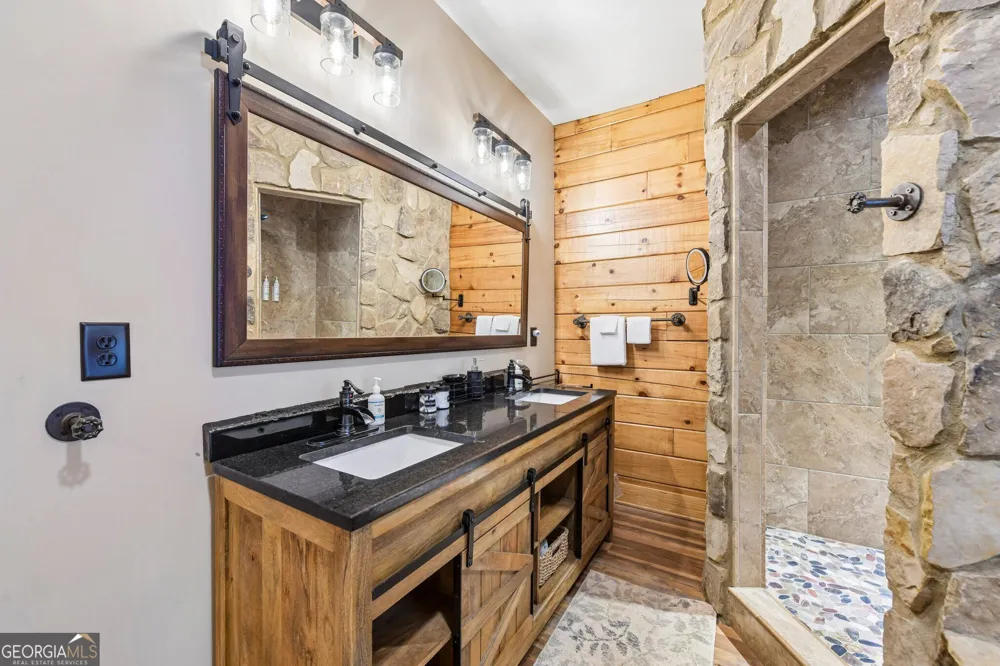 462 Ranch Mountain DR Dahlonega, GA 30533