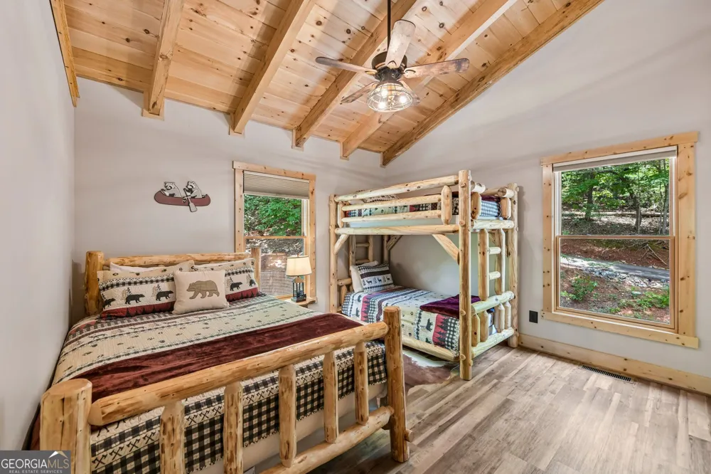 462 Ranch Mountain DR Dahlonega, GA 30533