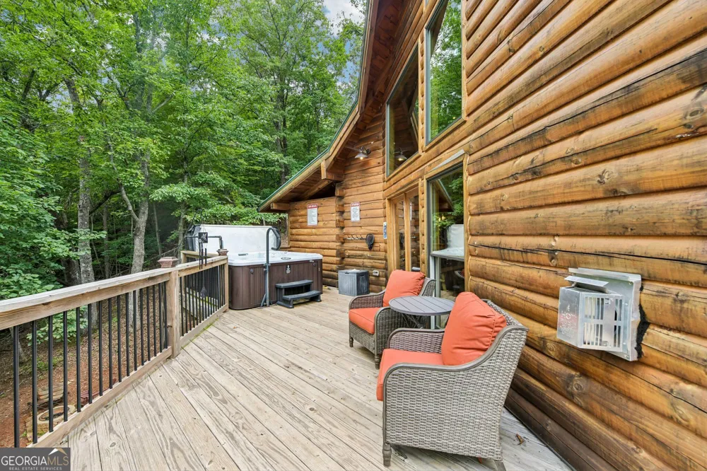 462 Ranch Mountain DR Dahlonega, GA 30533