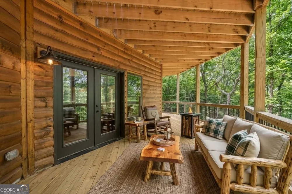 462 Ranch Mountain DR Dahlonega, GA 30533