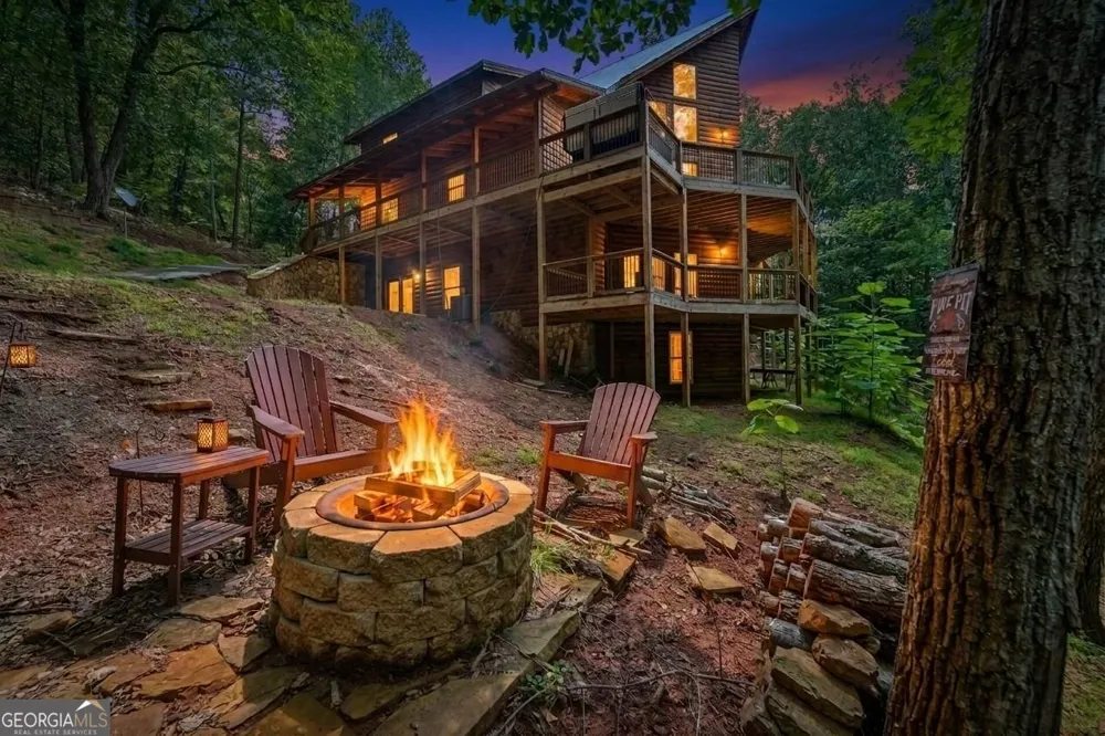 462 Ranch Mountain DR Dahlonega, GA 30533