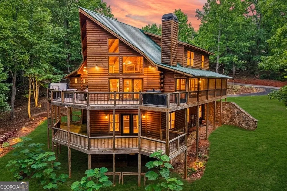 462 Ranch Mountain DR Dahlonega, GA 30533