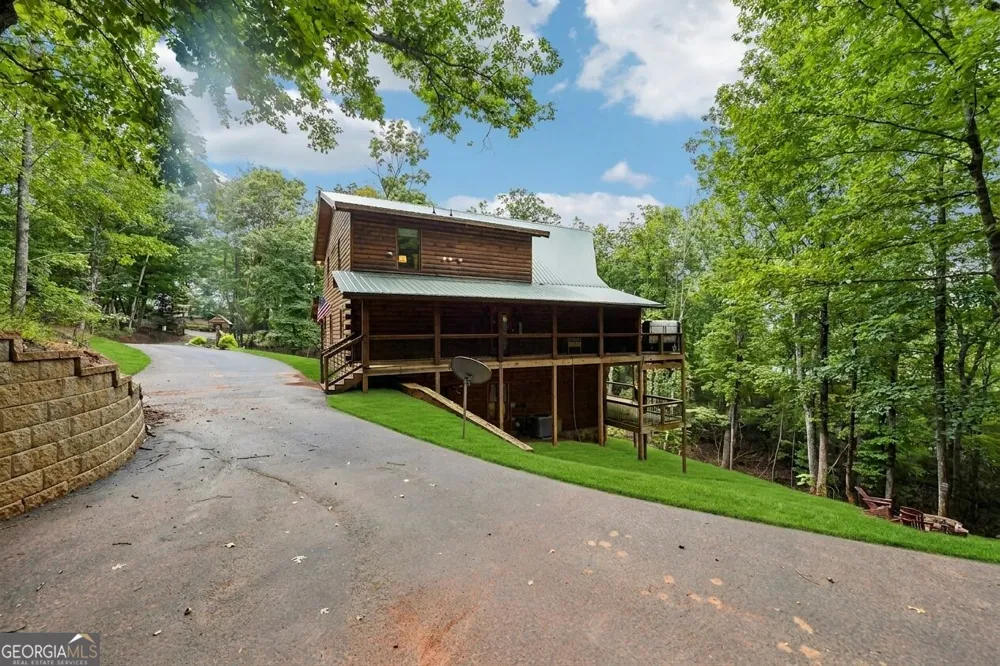 462 Ranch Mountain DR Dahlonega, GA 30533