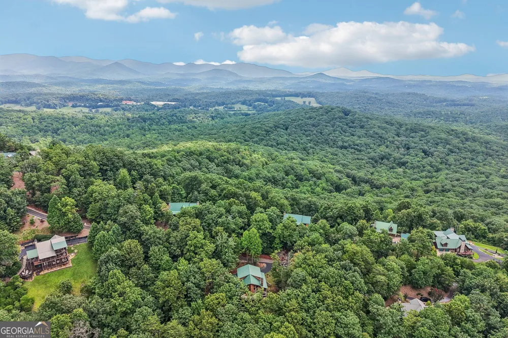 462 Ranch Mountain DR Dahlonega, GA 30533