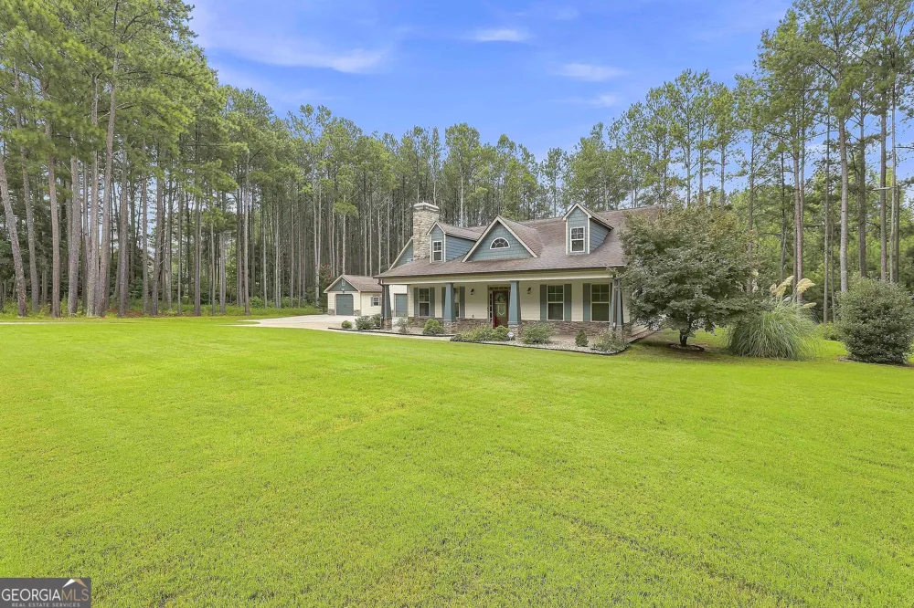 19 Rock House Estates DR Senoia, GA 30276