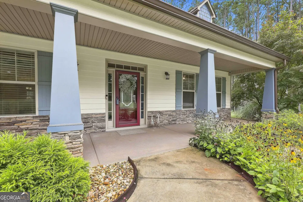 19 Rock House Estates DR Senoia, GA 30276