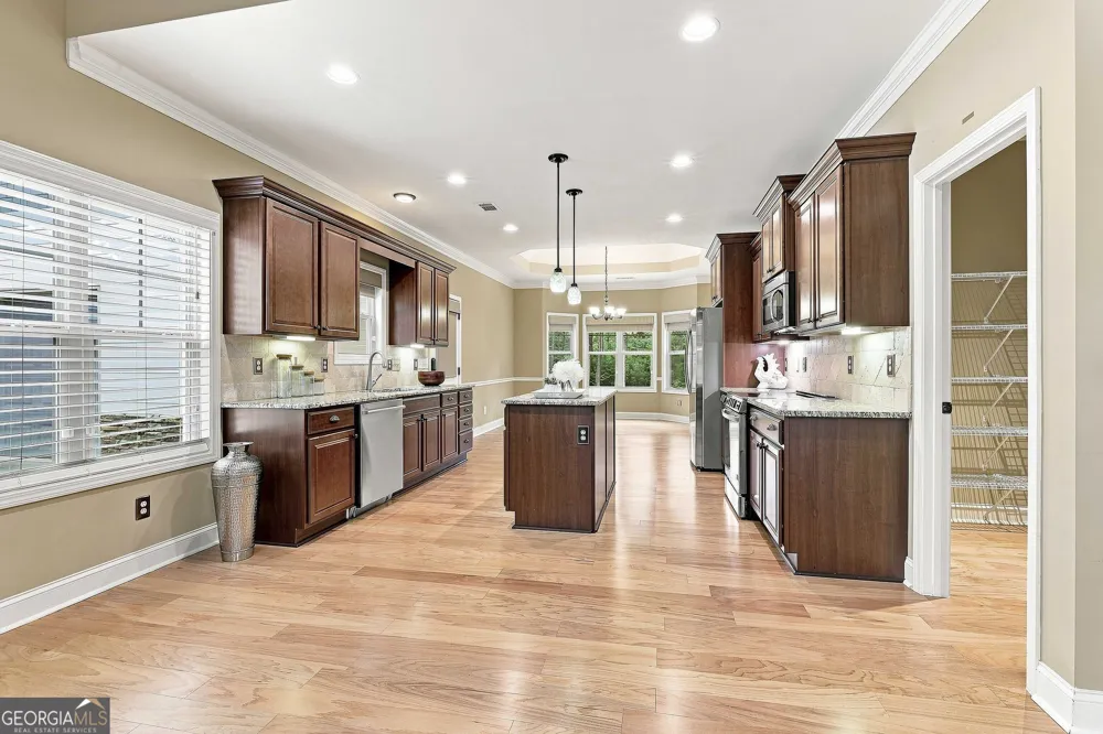 19 Rock House Estates DR Senoia, GA 30276