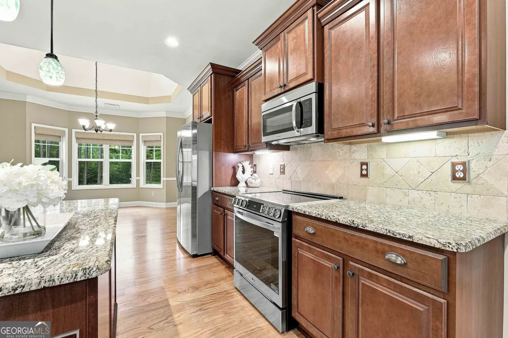 19 Rock House Estates DR Senoia, GA 30276