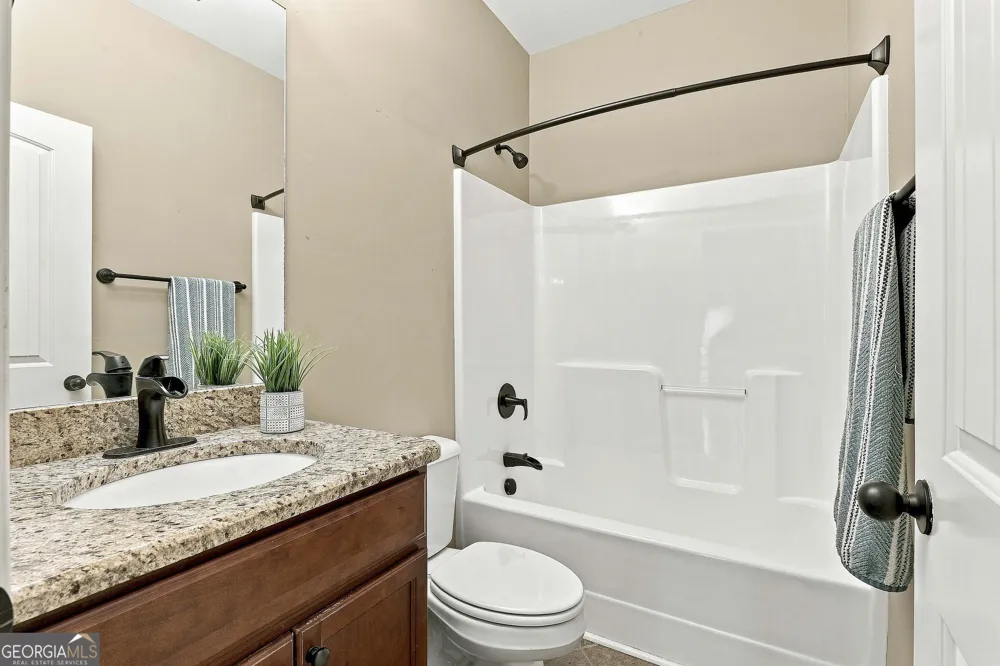 19 Rock House Estates DR Senoia, GA 30276