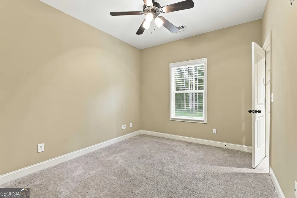 19 Rock House Estates DR Senoia, GA 30276