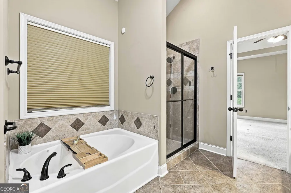 19 Rock House Estates DR Senoia, GA 30276