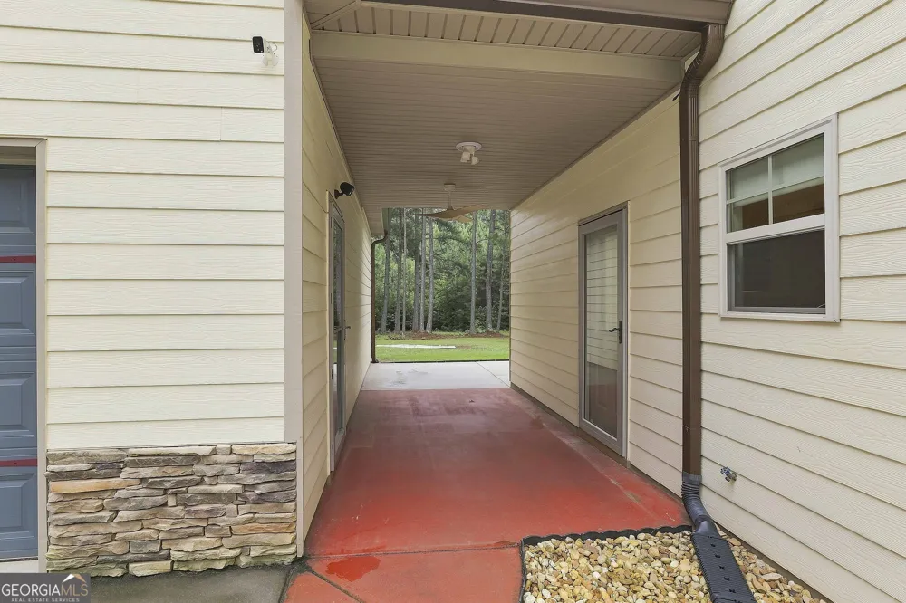 19 Rock House Estates DR Senoia, GA 30276