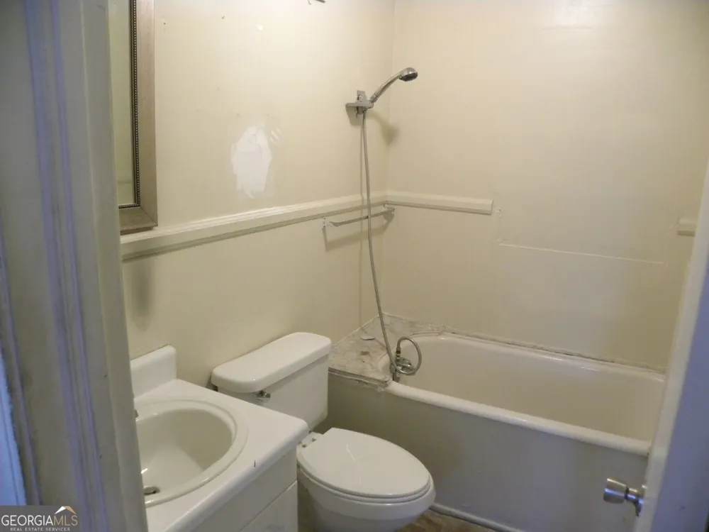 113 Maple ST Hartwell, GA 30643