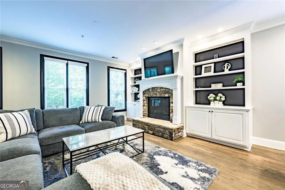 11193 Calypso DR Alpharetta, GA 30009