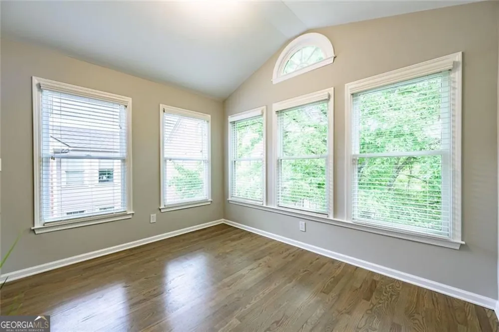 11193 Calypso DR Alpharetta, GA 30009