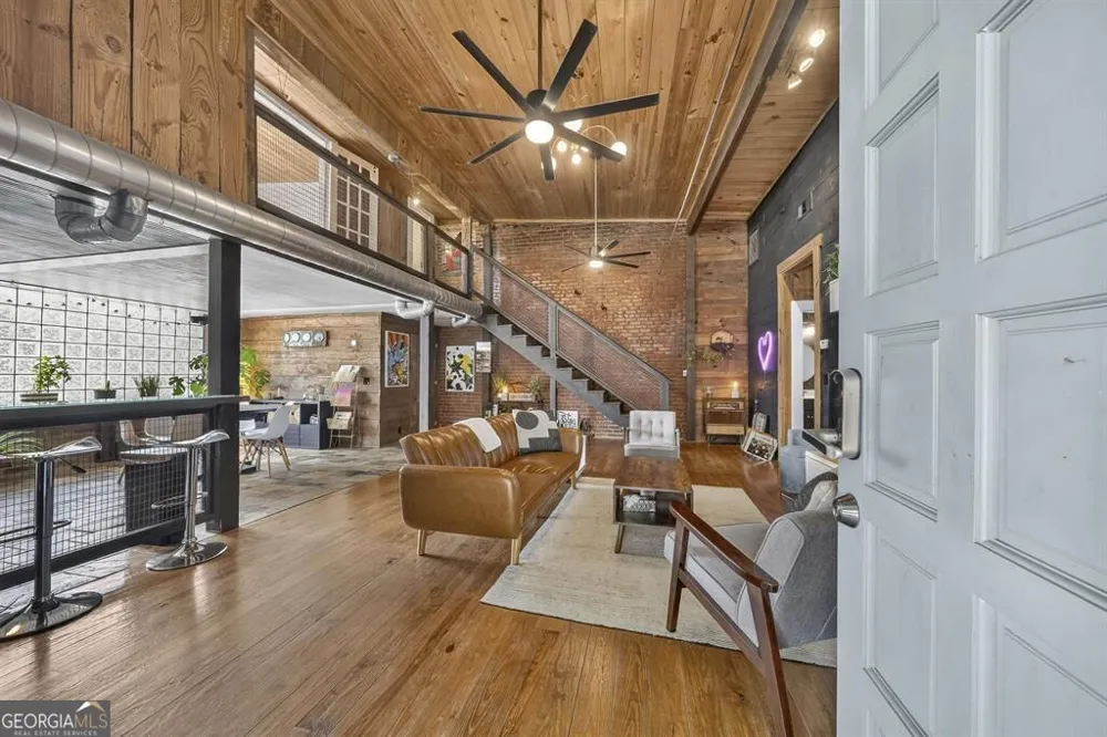 105 West Harris ST Eatonton, GA 31024