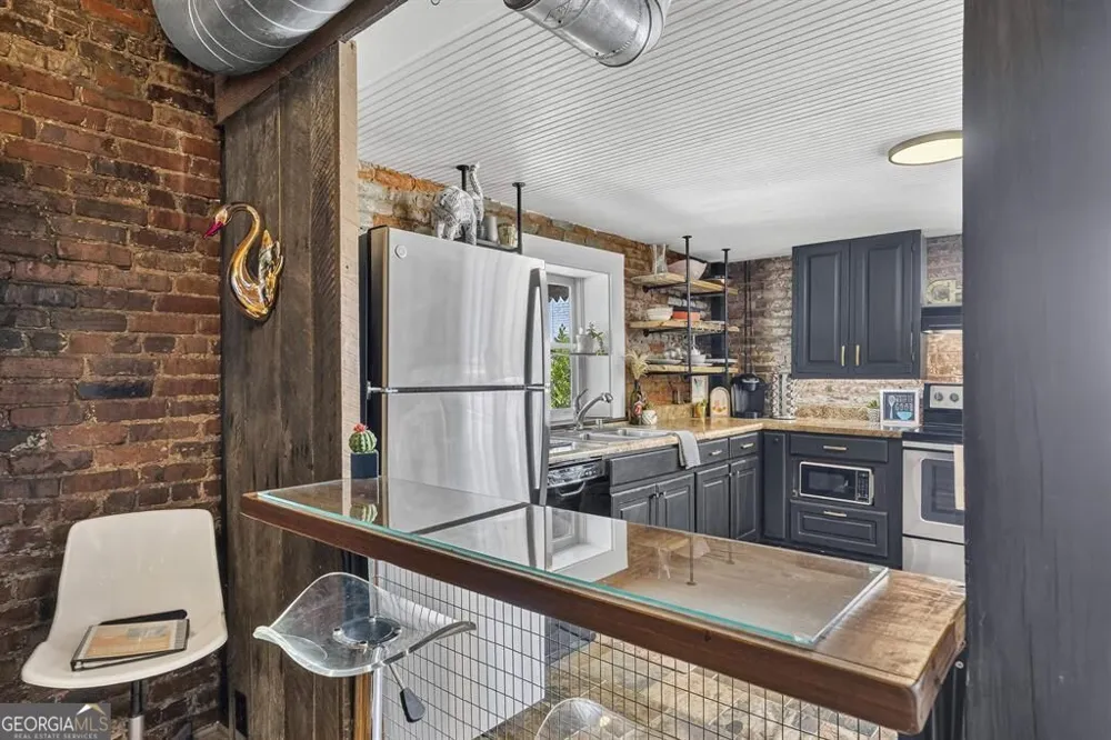 105 West Harris ST Eatonton, GA 31024