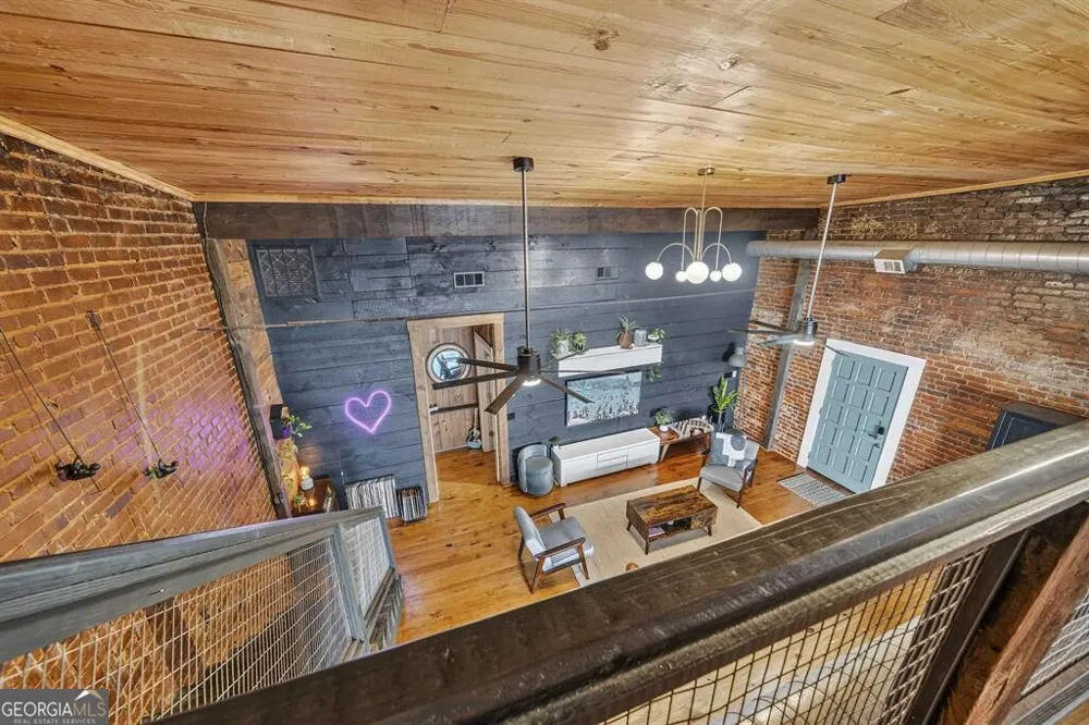 105 West Harris ST Eatonton, GA 31024