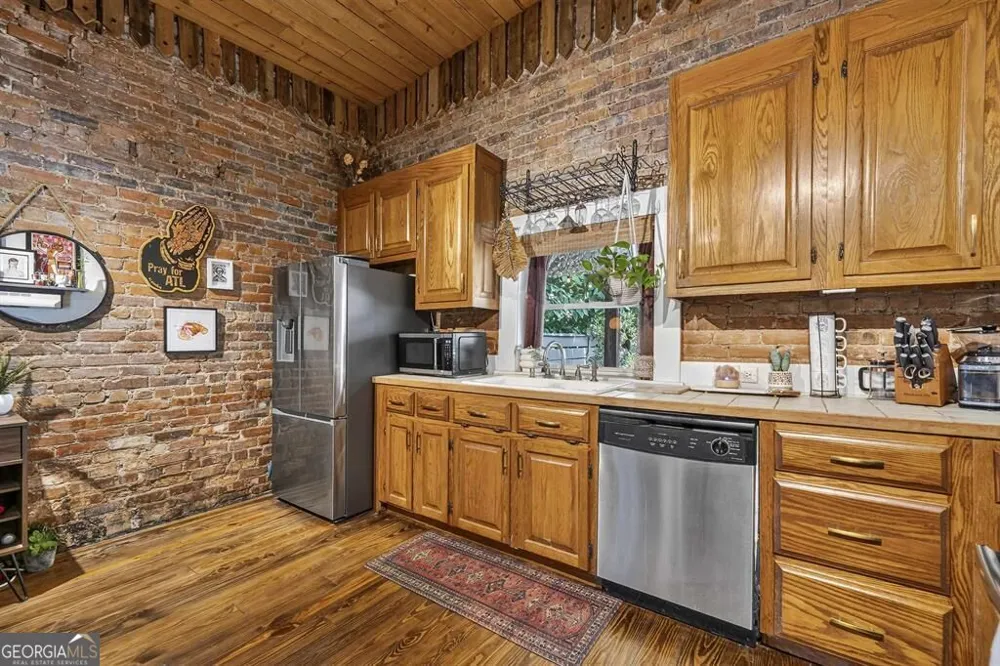 105 West Harris ST Eatonton, GA 31024