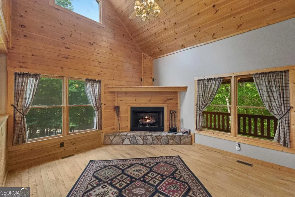 120 Pasha DR Ellijay, GA 30540