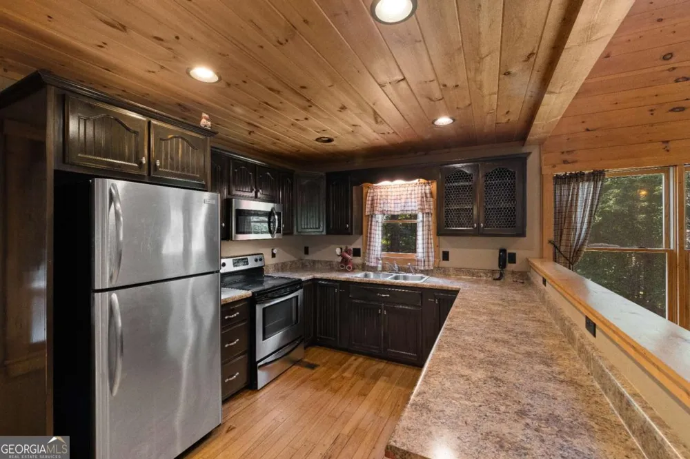 120 Pasha DR Ellijay, GA 30540