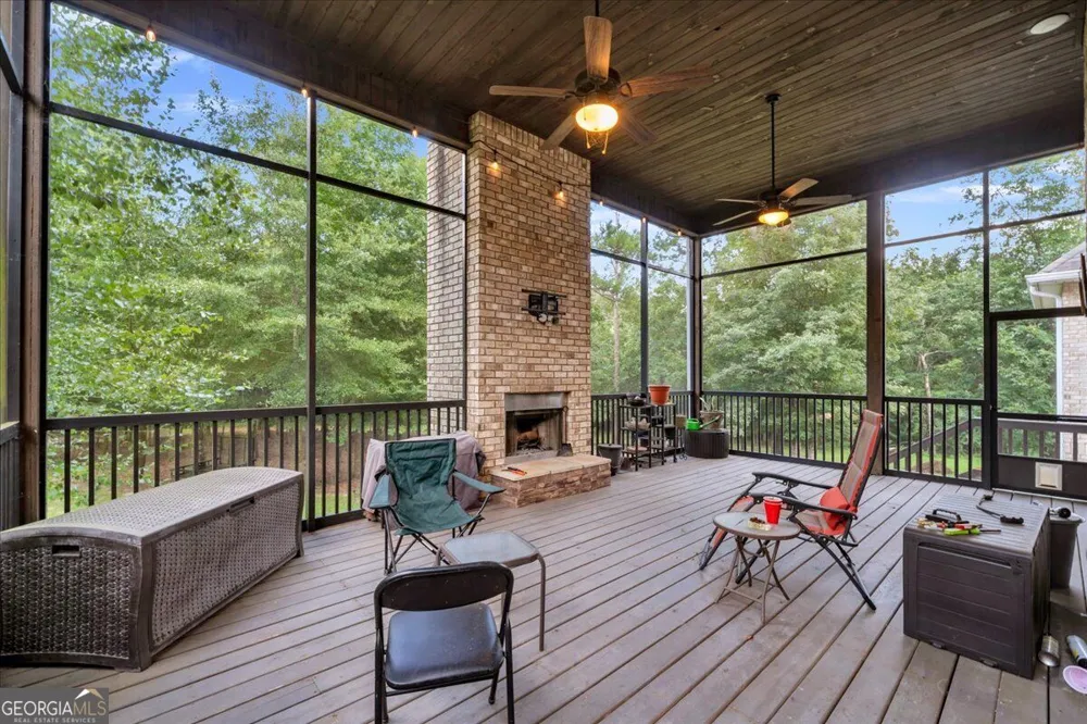 223 Yale CIR Bonaire, GA 31005
