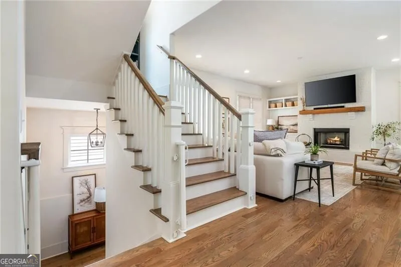 1264 Hayes DR SE Smyrna, GA 30080