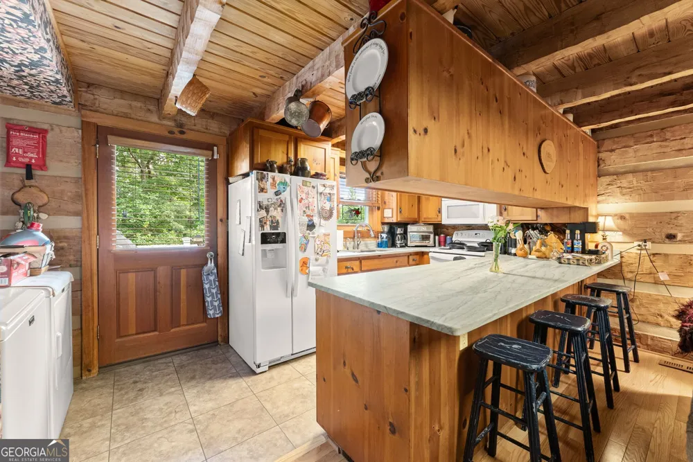 481 Leona LN Cleveland, GA 30528