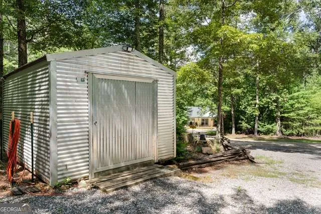 19 Ladybug LN Blue Ridge, GA 30513