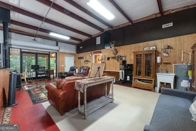 19 Ladybug LN Blue Ridge, GA 30513