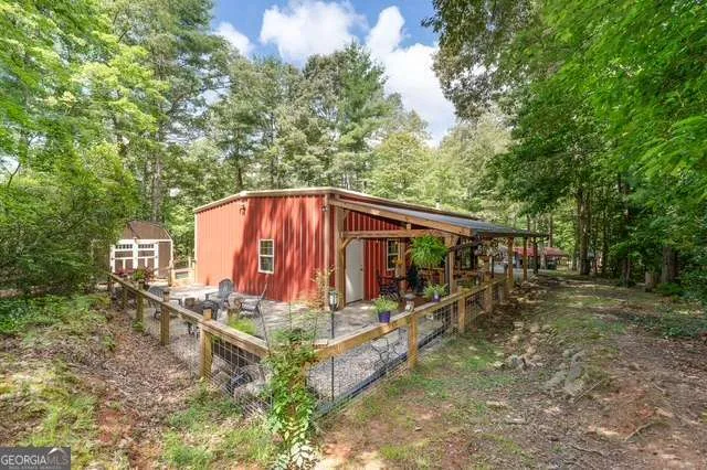 19 Ladybug LN Blue Ridge, GA 30513