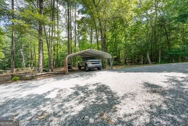 19 Ladybug LN Blue Ridge, GA 30513