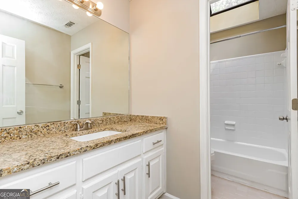 8183 Silver Oaks CT Jonesboro, GA 30236