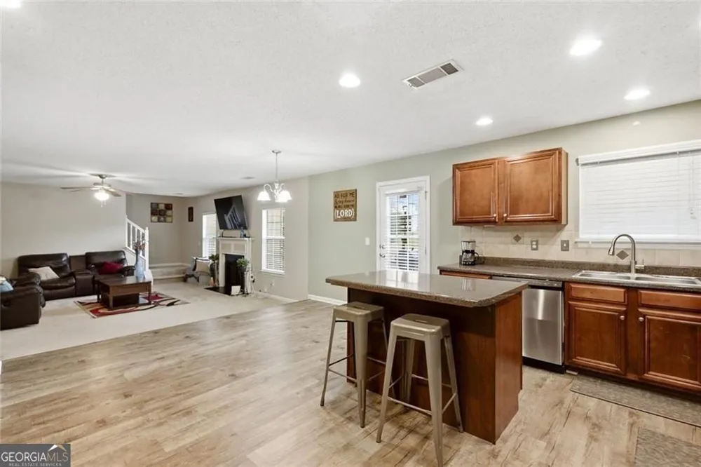 5503 Mudlark CIR Powder Springs, GA 30127