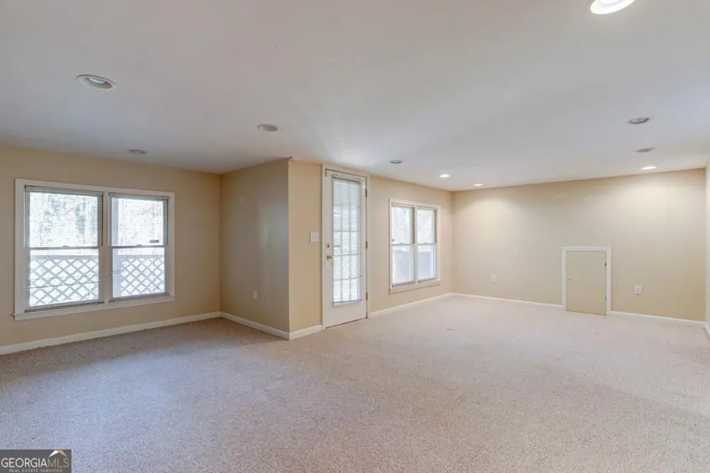 540 Brantley RD Sandy Springs, GA 30350