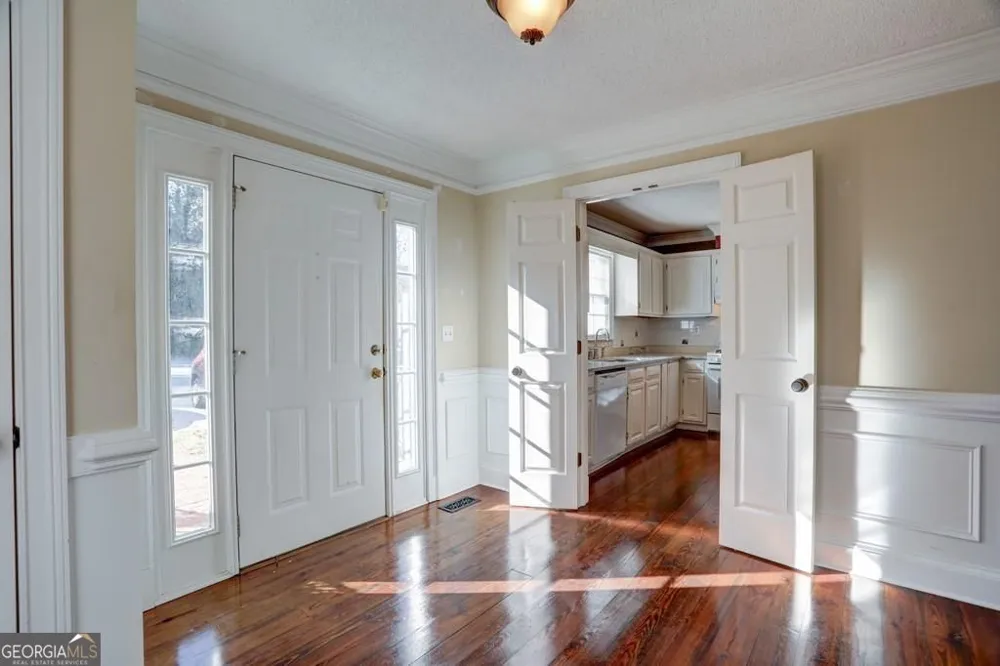 540 Brantley RD Sandy Springs, GA 30350