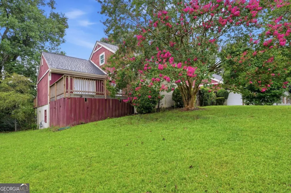 1384 Huntsmen GLN Riverdale, GA 30296