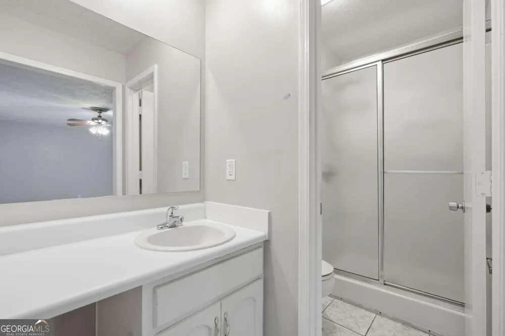 1384 Huntsmen GLN Riverdale, GA 30296