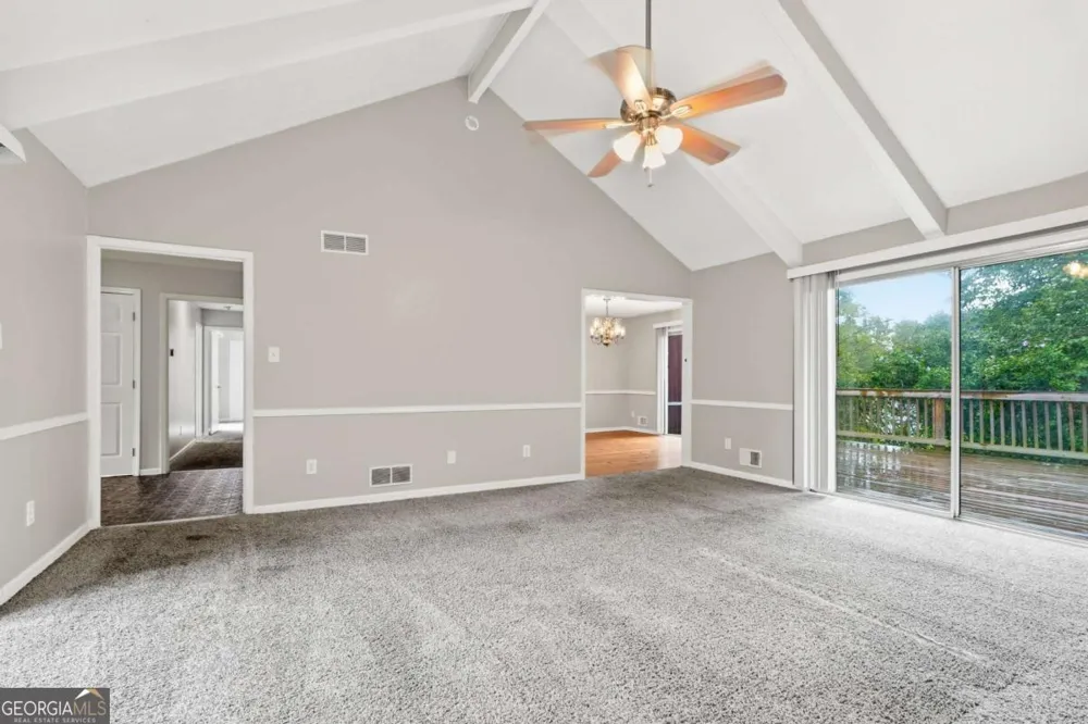1384 Huntsmen GLN Riverdale, GA 30296